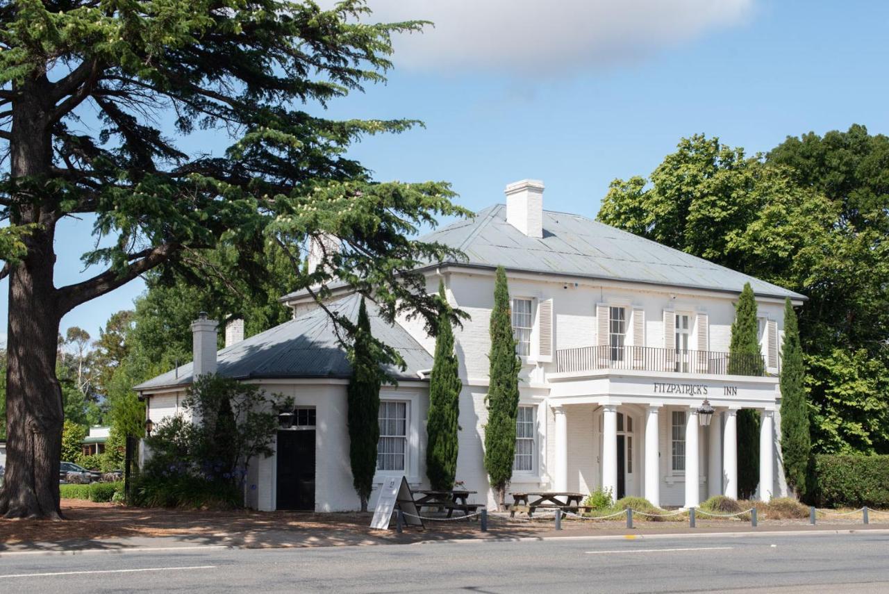 Fitzpatricks Inn Westbury Exterior photo